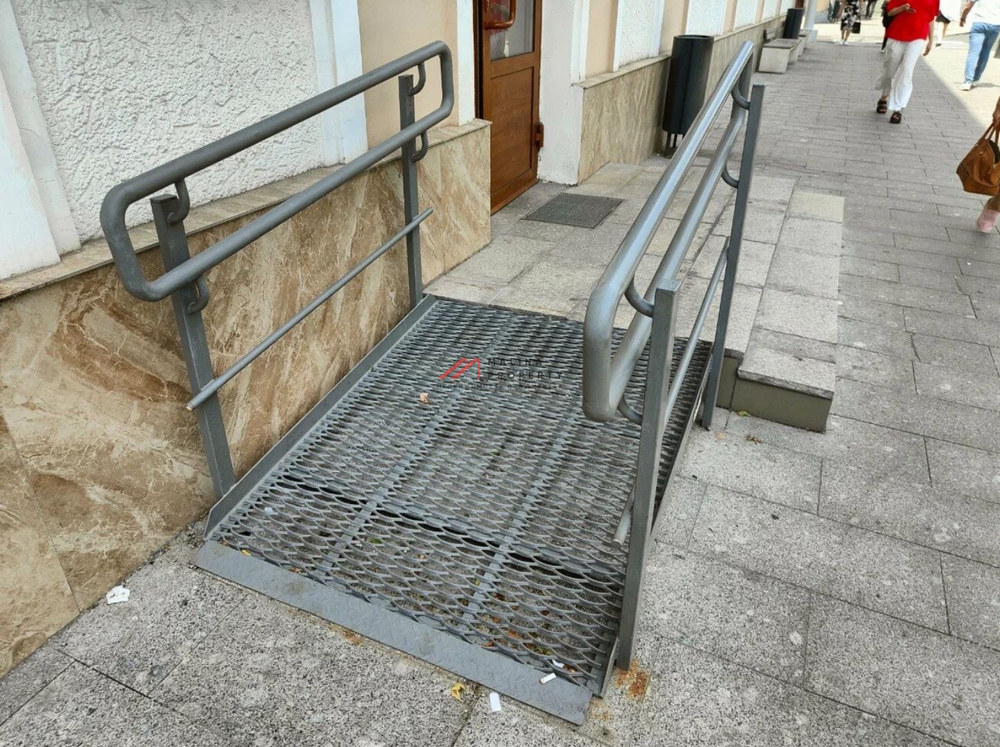 Аренда торгового помещения у метро Трубная