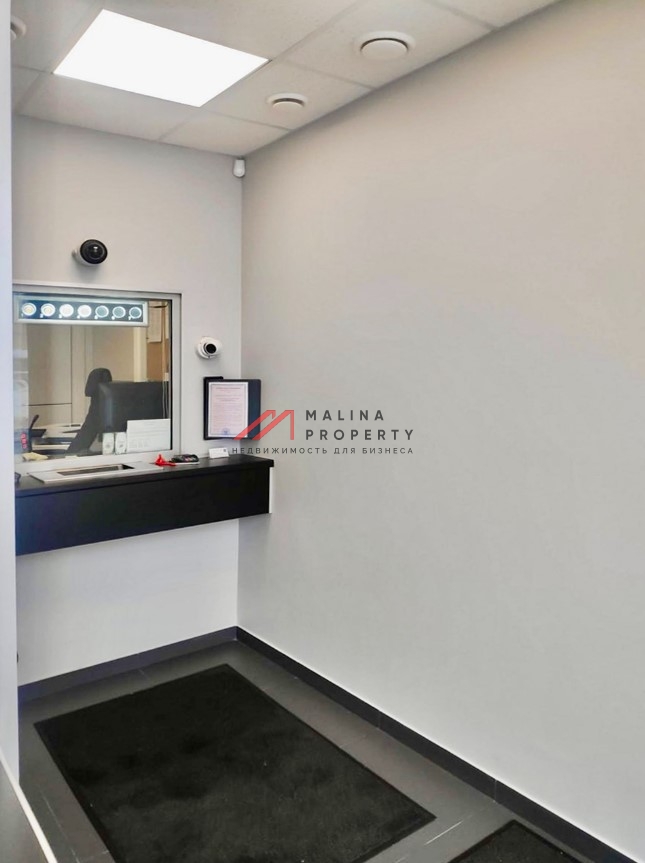 Продажа помещения с арендатором Фора-Банк 