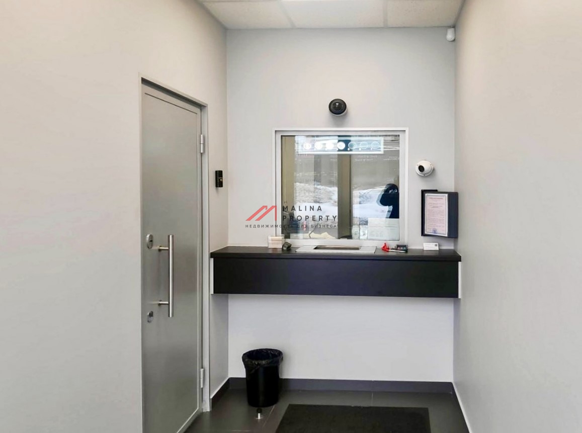 Продажа помещения с арендатором Фора-Банк 