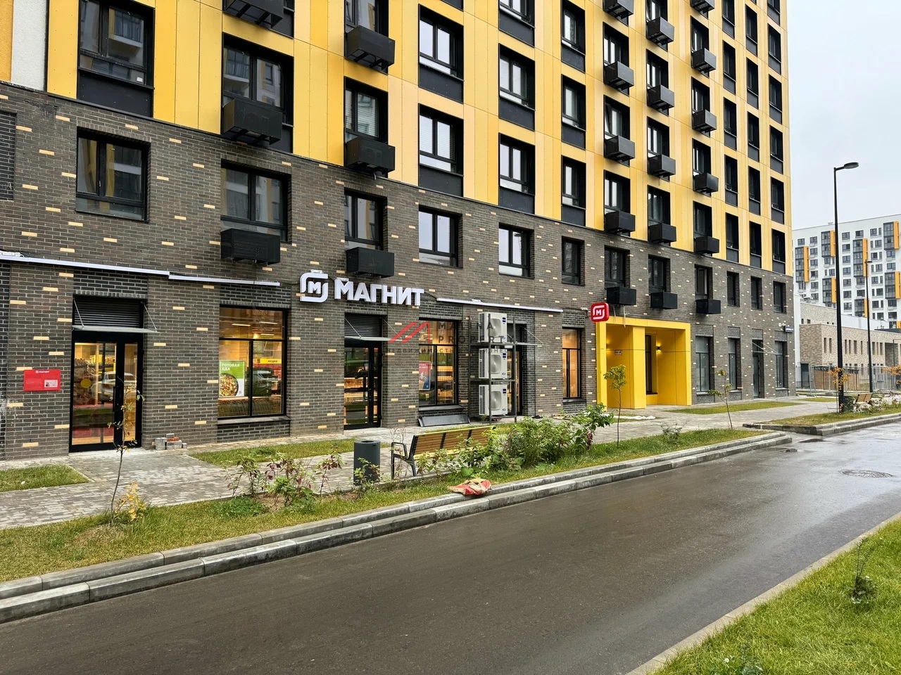 Продажа помещения с сетевыми арендаторами 