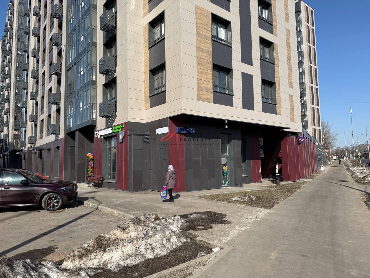 Продажа углового помещения с сетевыми арендаторами