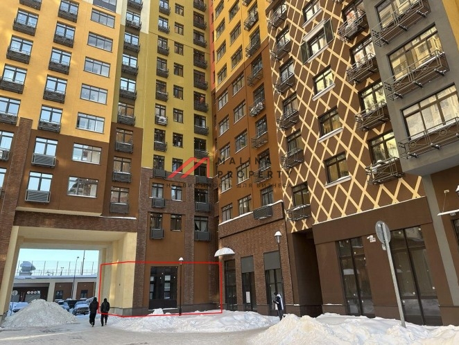 Продажа торгового помещения в ЖК "Римский"
