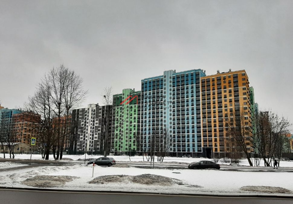 Аренда торгового помещения в жилом комплексе Лучи