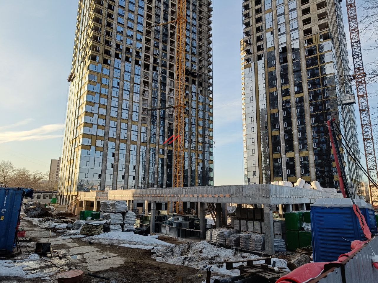 Продажа помещения c арендатором аптека в ЖК "Moments"