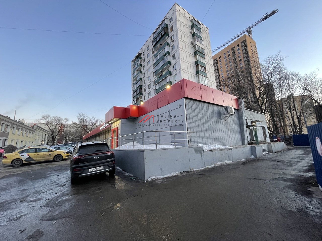 Продажа торгового помещения рядом с метро Окская