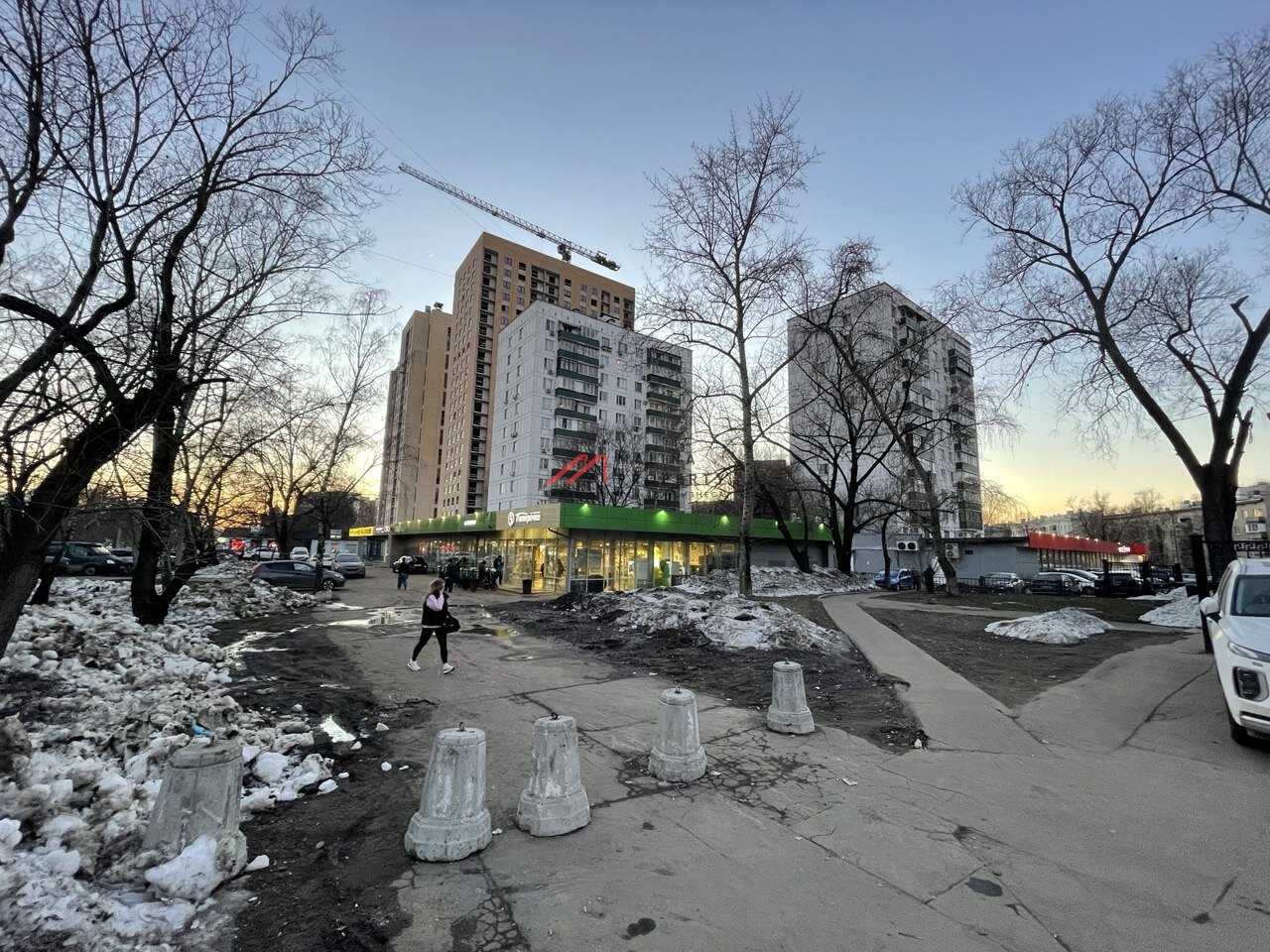 Продажа торгового помещения рядом с метро Окская