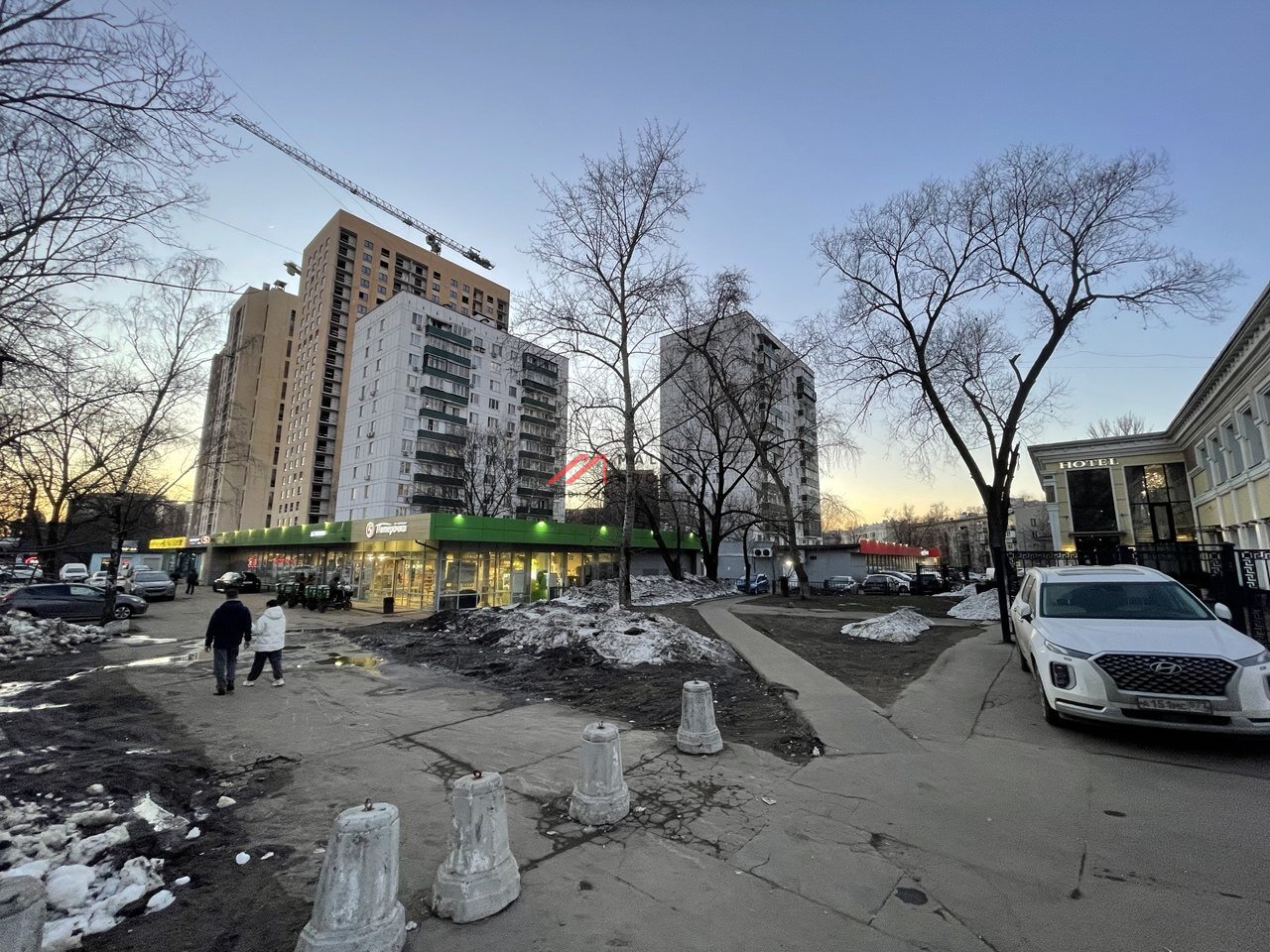 Продажа торгового помещения рядом с метро Окская
