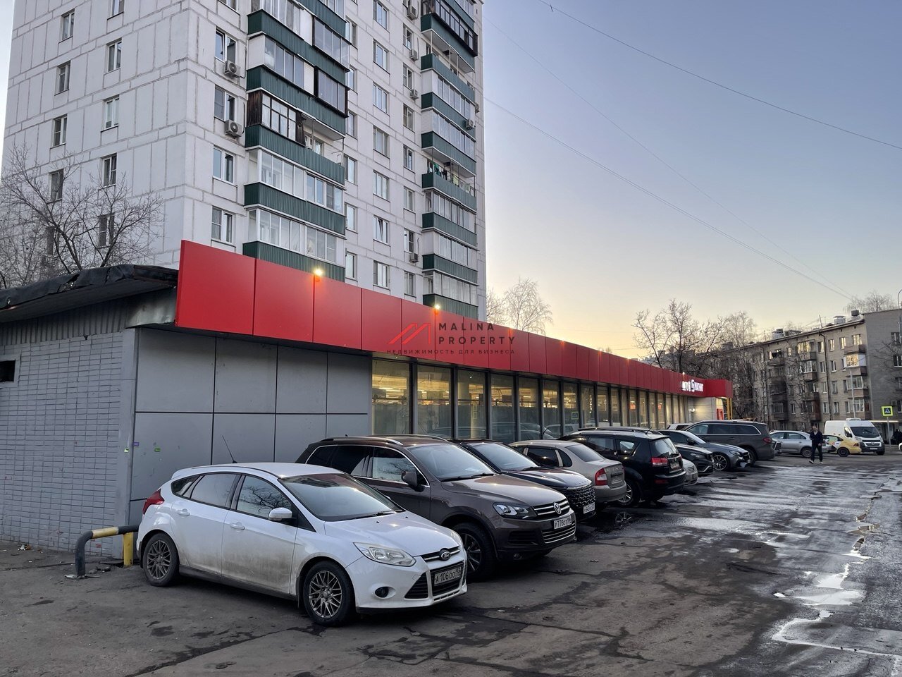 Продажа торгового помещения рядом с метро Окская
