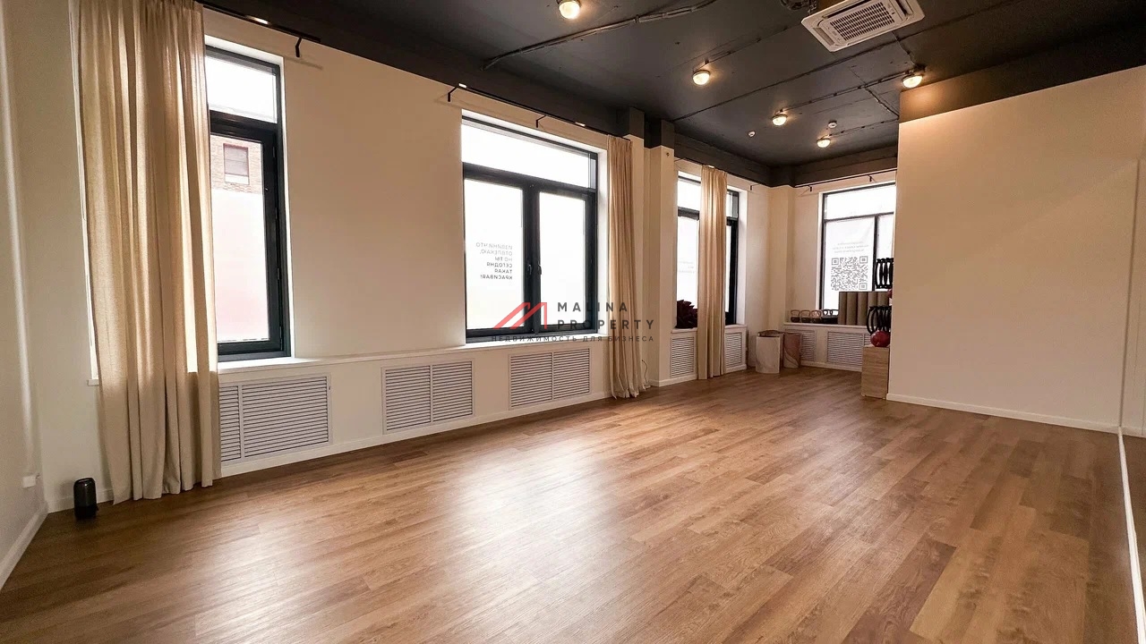 Продажа углового помещения в ЖК "Ильинские луга" 