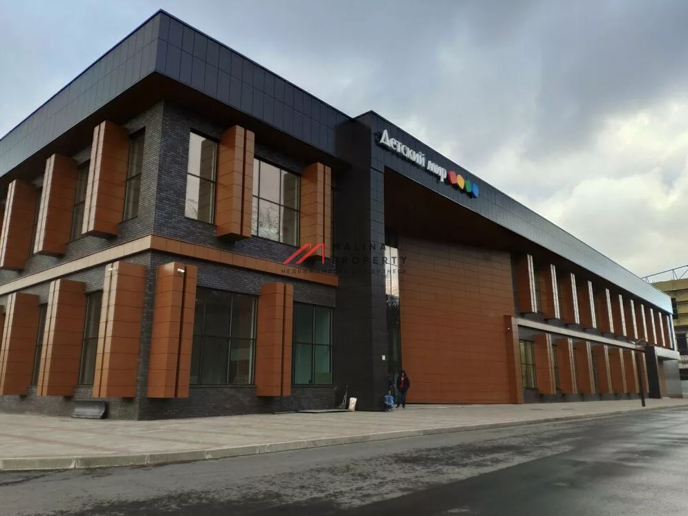 Продажа двух торгово-офисных центров в поселке "Малаховское озеро" 