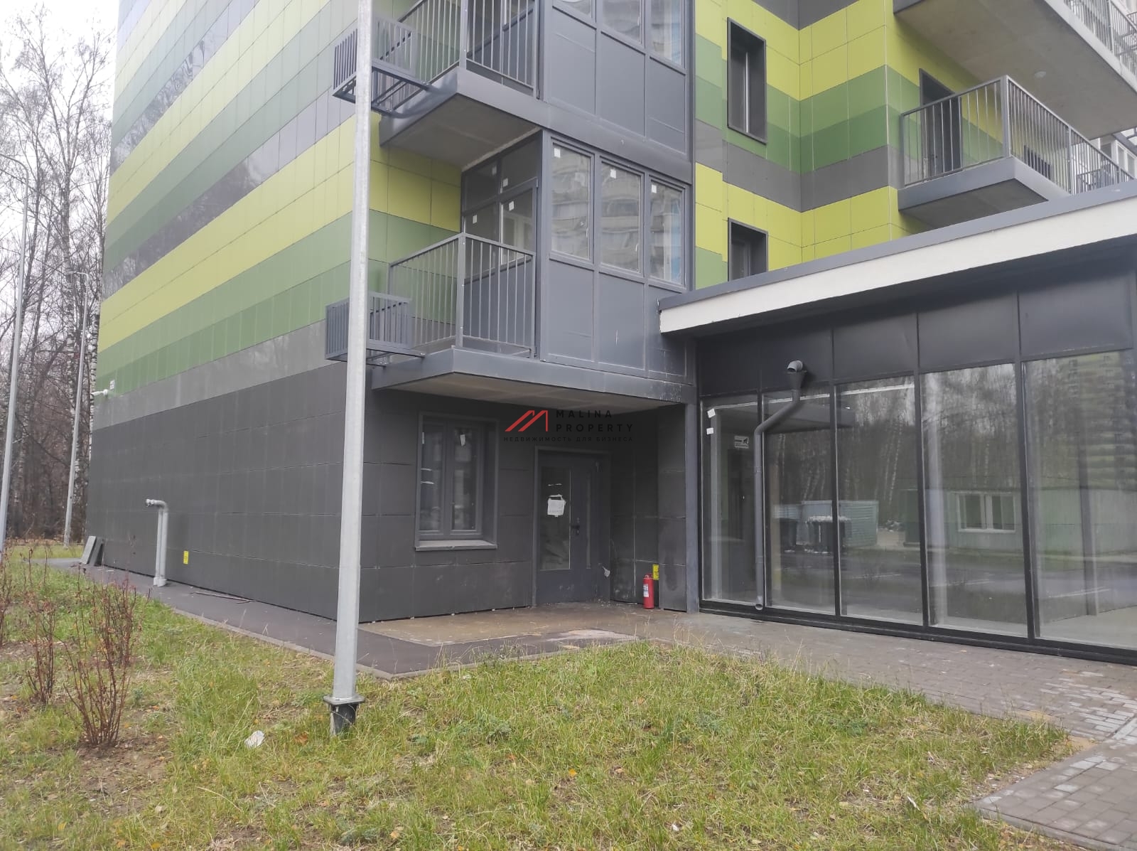 Аренда торгового помещения в ЖК "Три квартала"