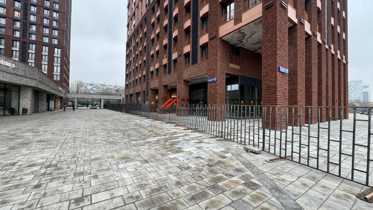 Аренда торгового помещения в ЖК "EVER-2" 