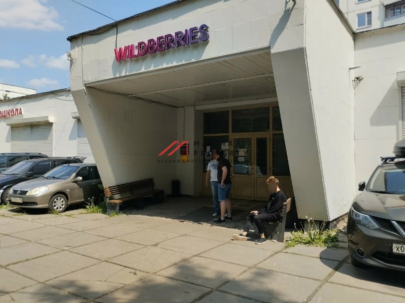 Продажа торгового помещения с сетевыми арендаторами