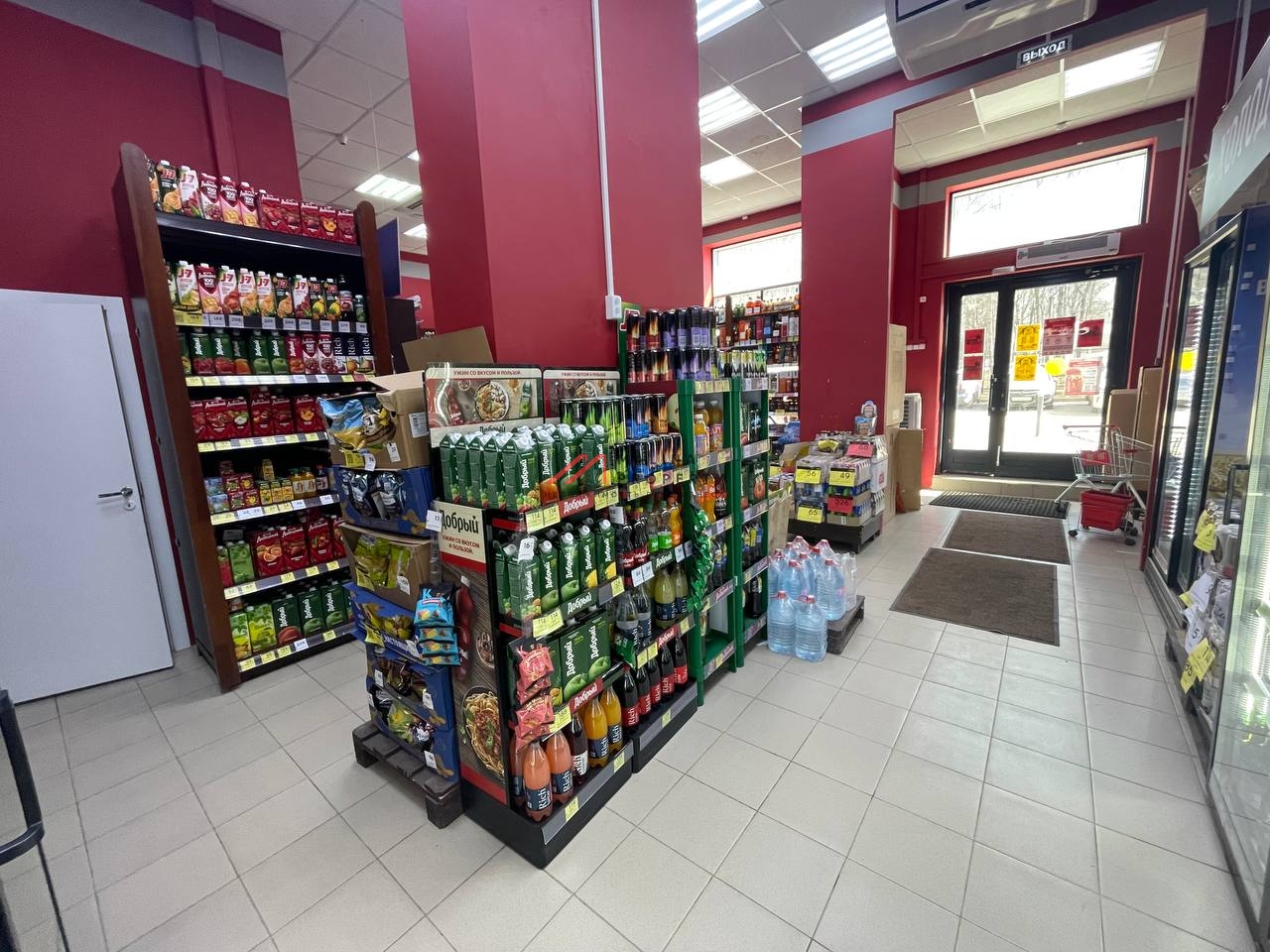 Продажа торгового помещения с арендатором Бристоль