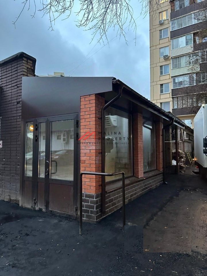 Продажа торгового помещения с арендаторами 