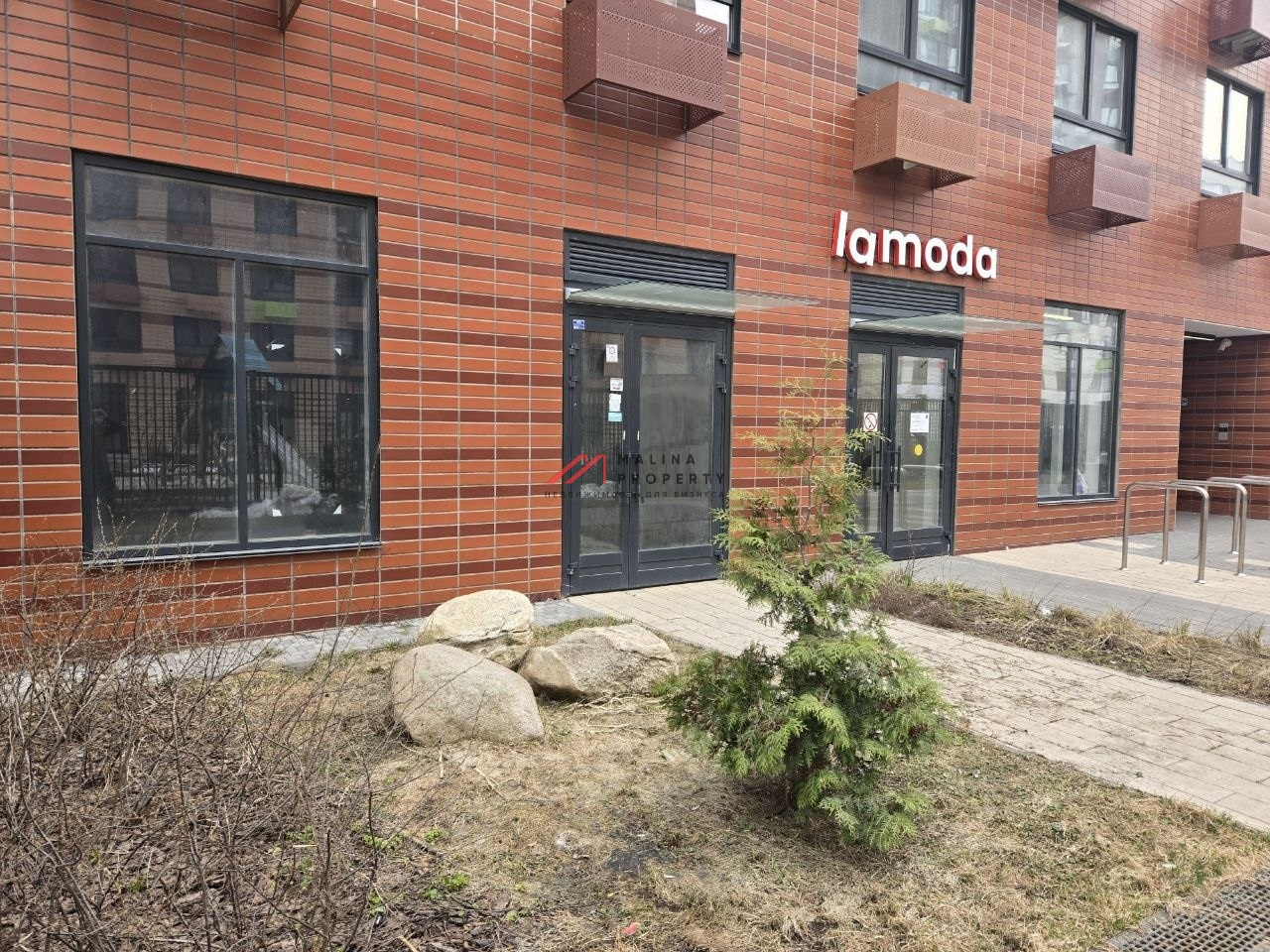 Продажа торгового помещения в ЖК "Бунинские луга"