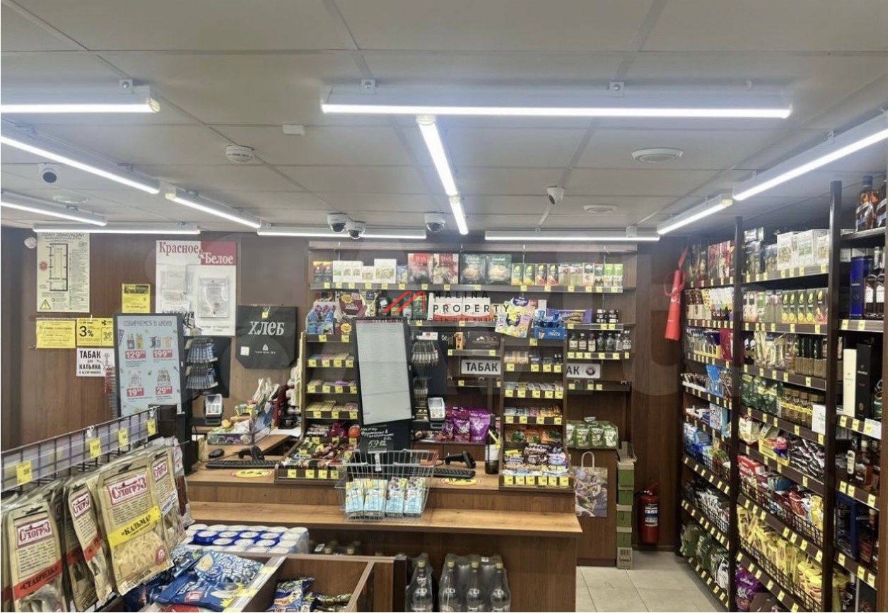 Торговое помещение с арендатором "Красное и Белое"