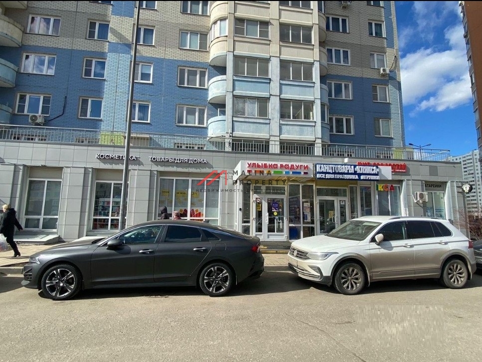 Продажа торгового помещения с арендатором Улыбка радуги