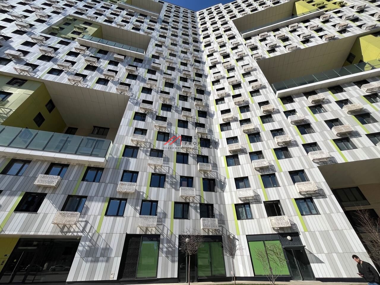 Продажа торгового помещения в ЖК "Лайм"