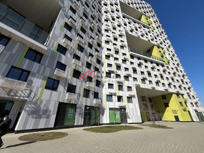 Продажа торгового помещения в ЖК "Лайм"