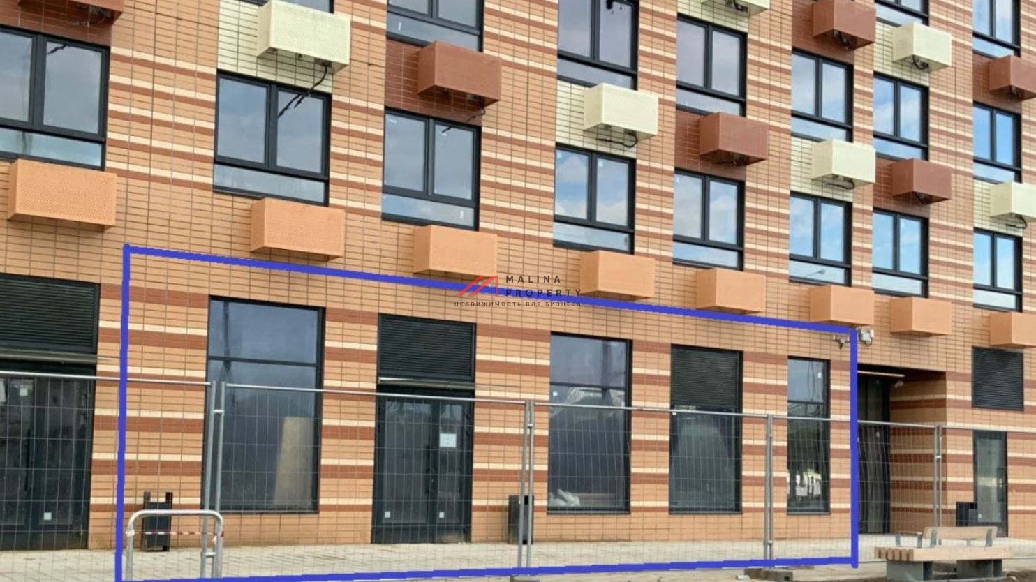 Продажа торгового помещения в ЖК "Амурский парк"
