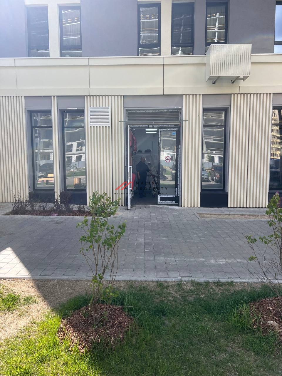 Продажа помещения с арендатором в жилом комплексе "Горки парк" 