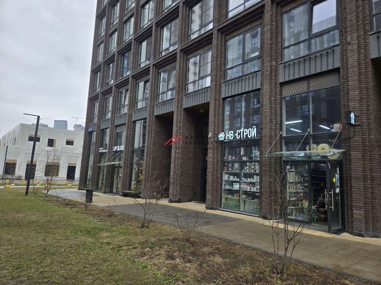 Продажа торгового помещения в ЖК " АйЛав" на Годовикова 