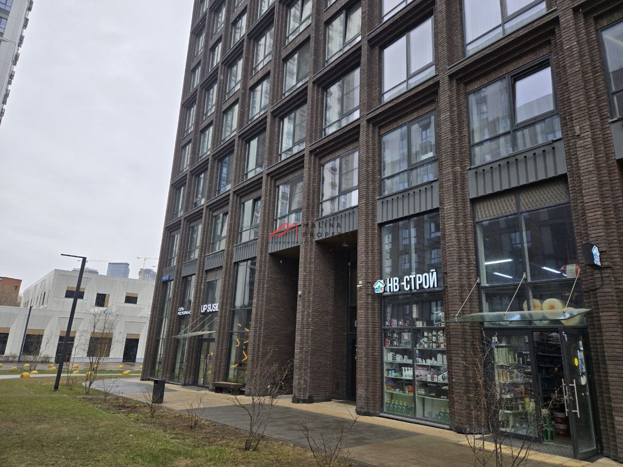 Продажа торгового помещения в ЖК " АйЛав" на Годовикова 