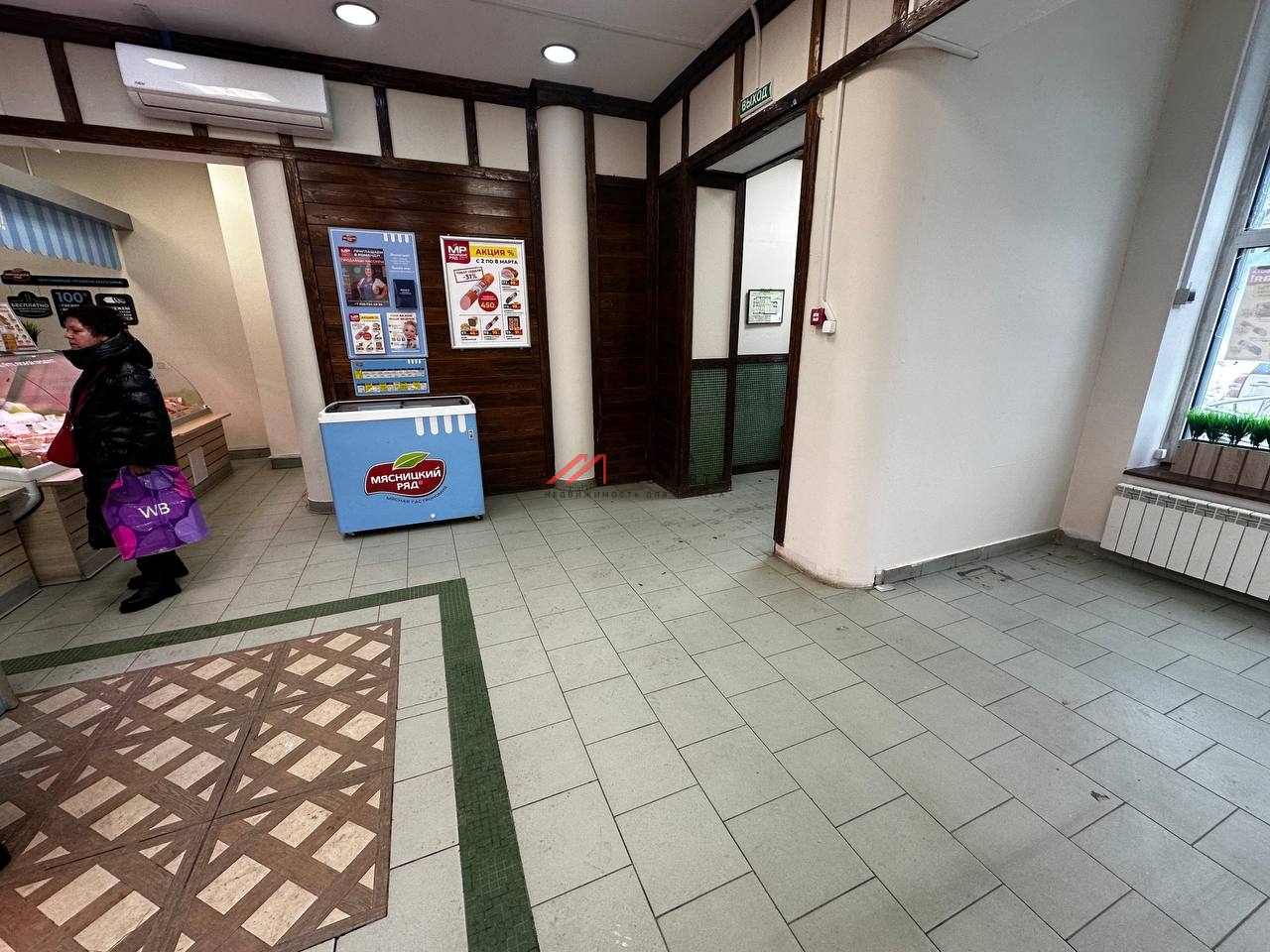 Аренда торгового помещения на улице Корнейчука