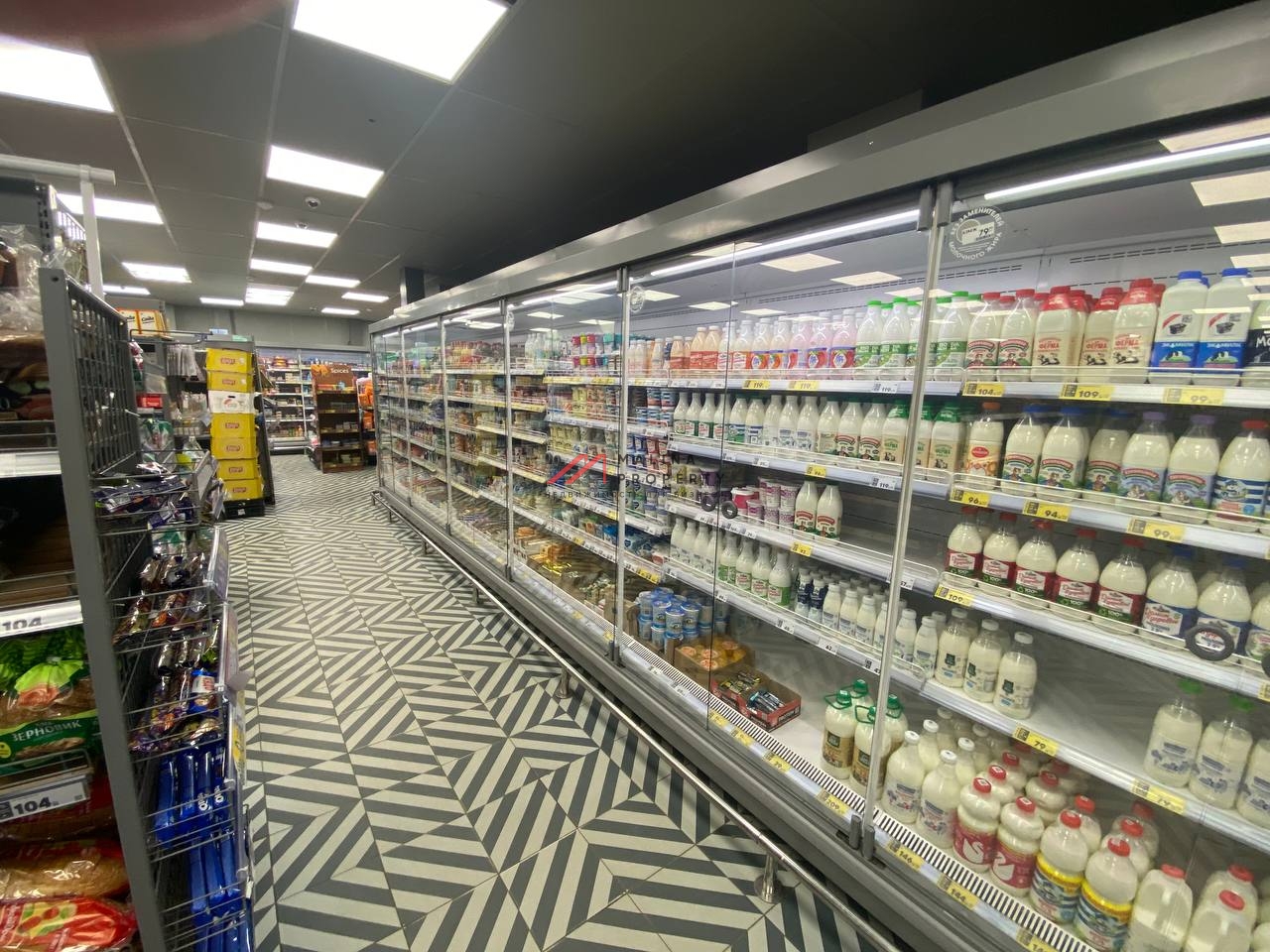 Продажа торгового помещения с арендаторами