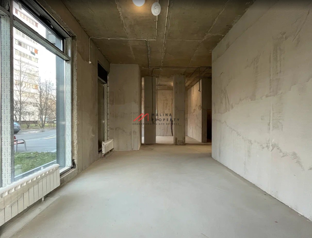 Аренда торгового помещения в новом доме 