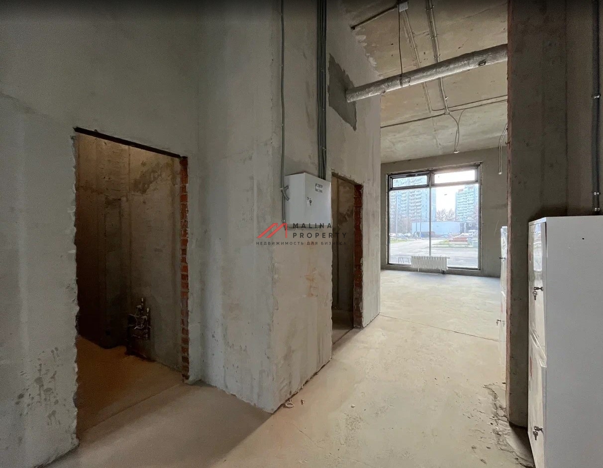 Аренда торгового помещения в новом доме 