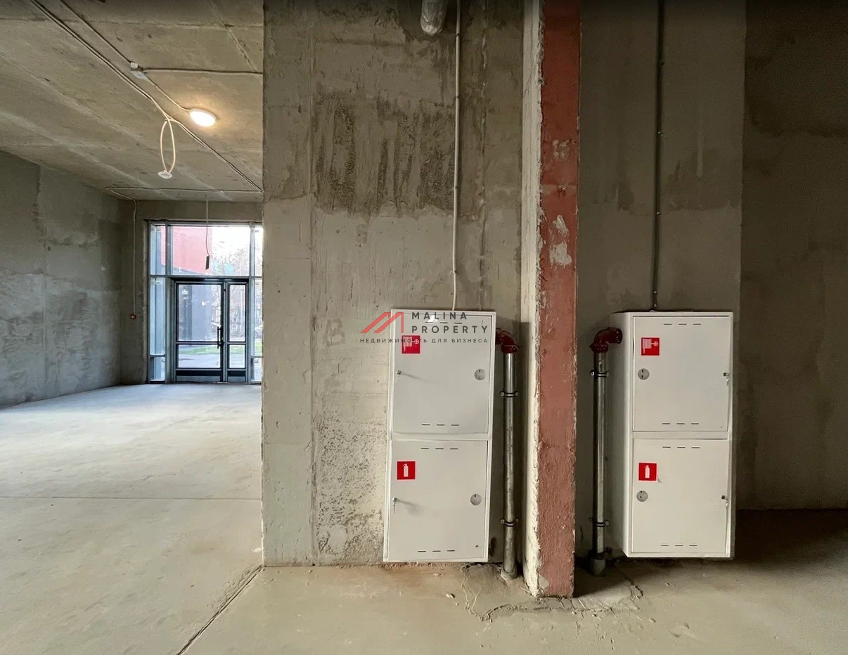 Аренда торгового помещения в новом доме 