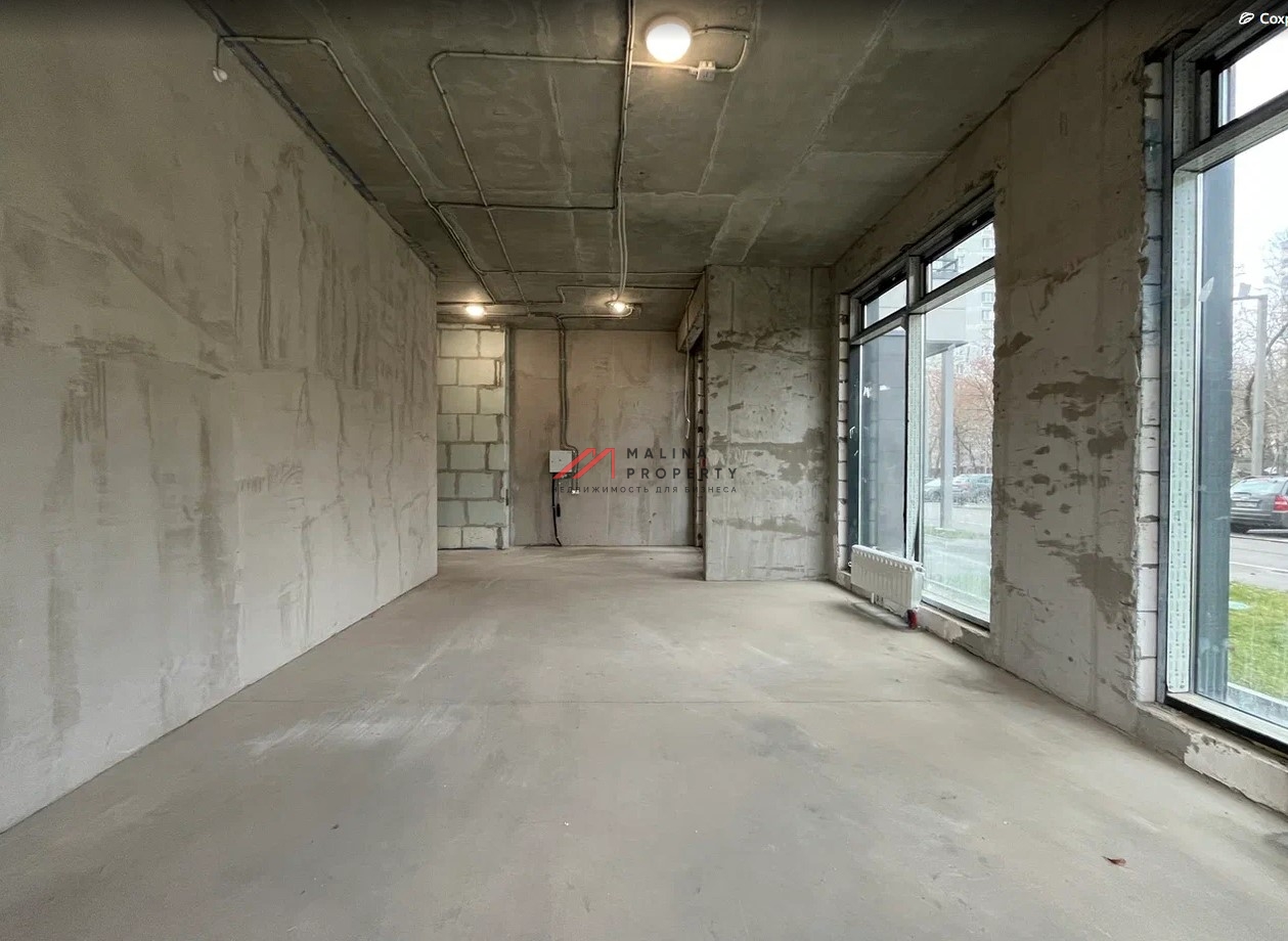 Аренда торгового помещения в новом доме 