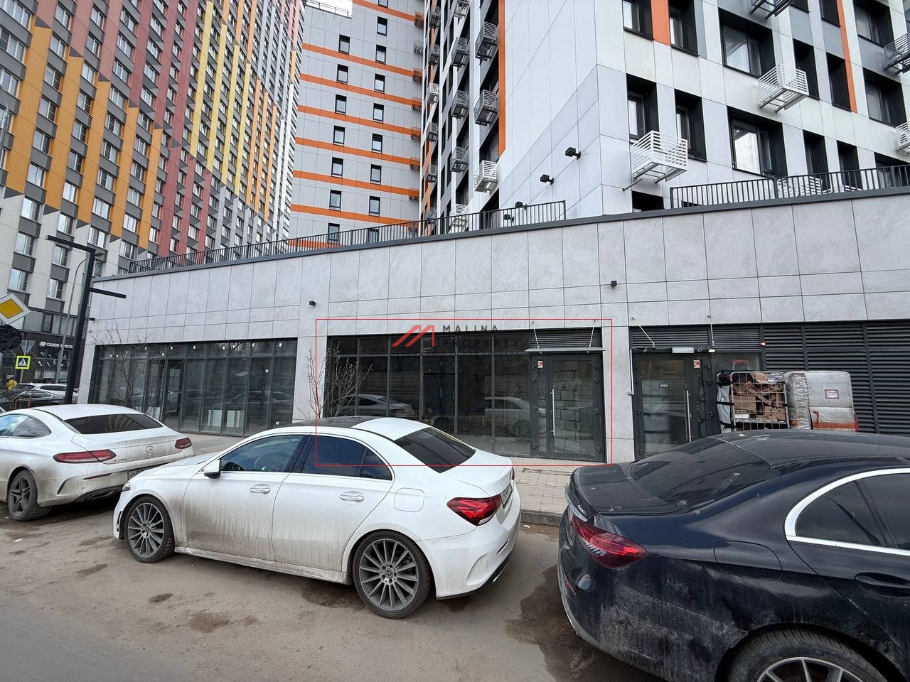 Продажа помещения на въезде в ЖК "Спутник"