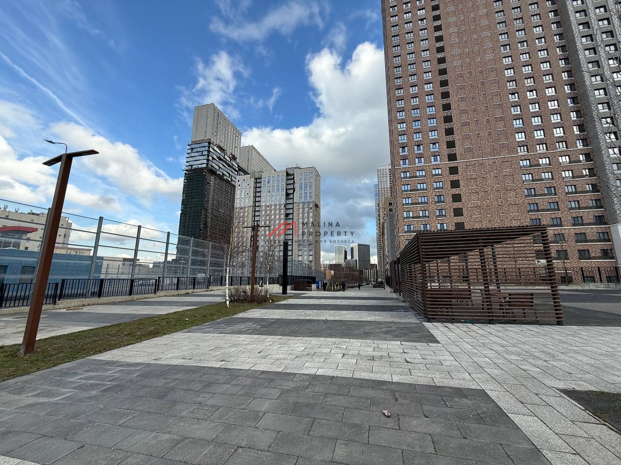 Продажа помещения с аптекой Неофарм в ЖК "Селигер Сити"