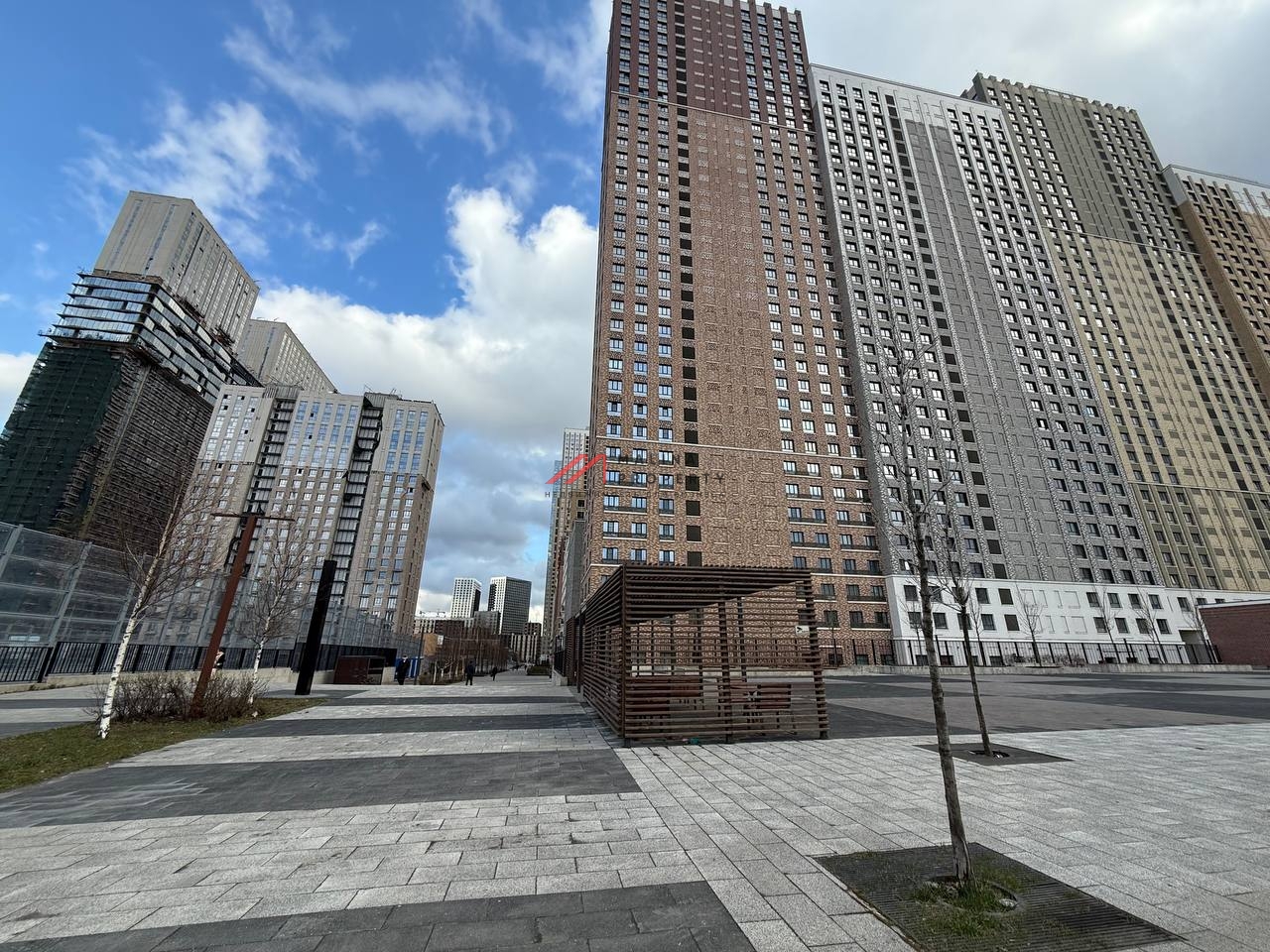 Продажа помещения с аптекой Неофарм в ЖК "Селигер Сити"