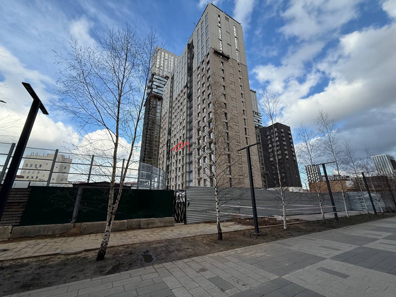 Продажа помещения с аптекой Неофарм в ЖК "Селигер Сити"