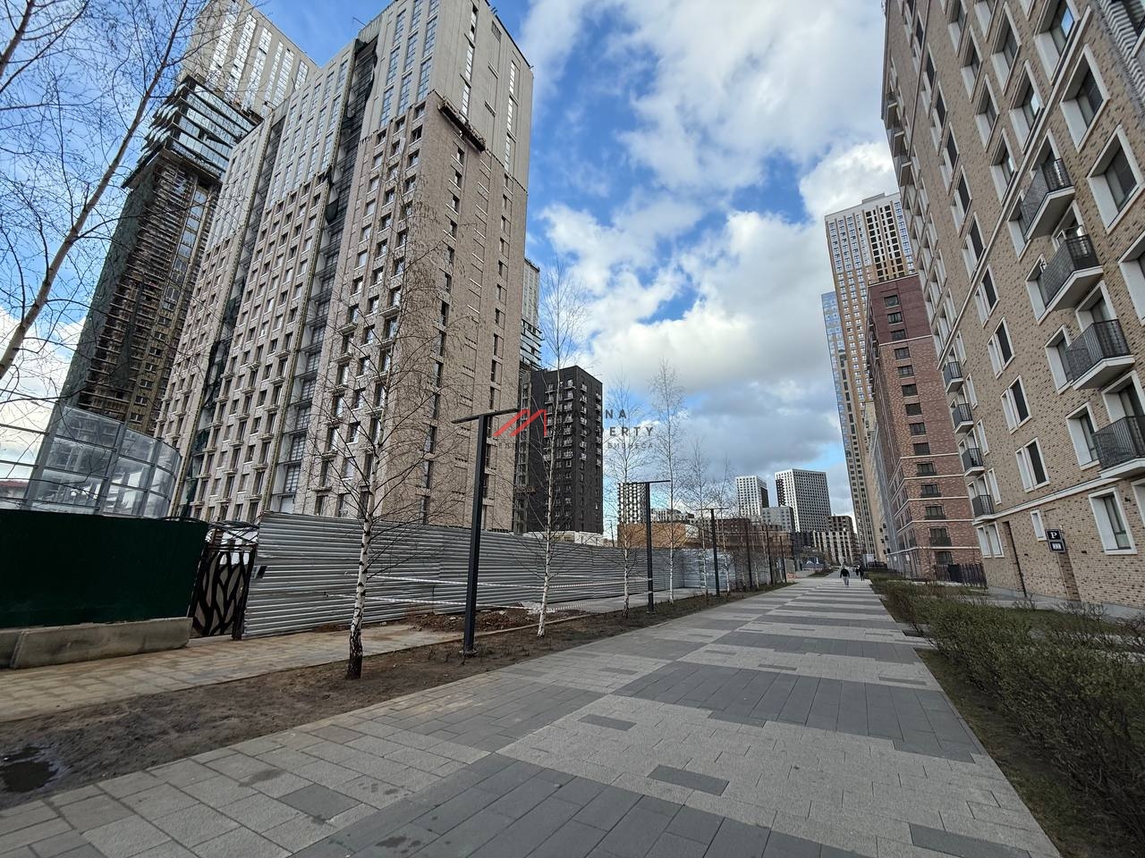 Продажа помещения с аптекой Неофарм в ЖК "Селигер Сити"