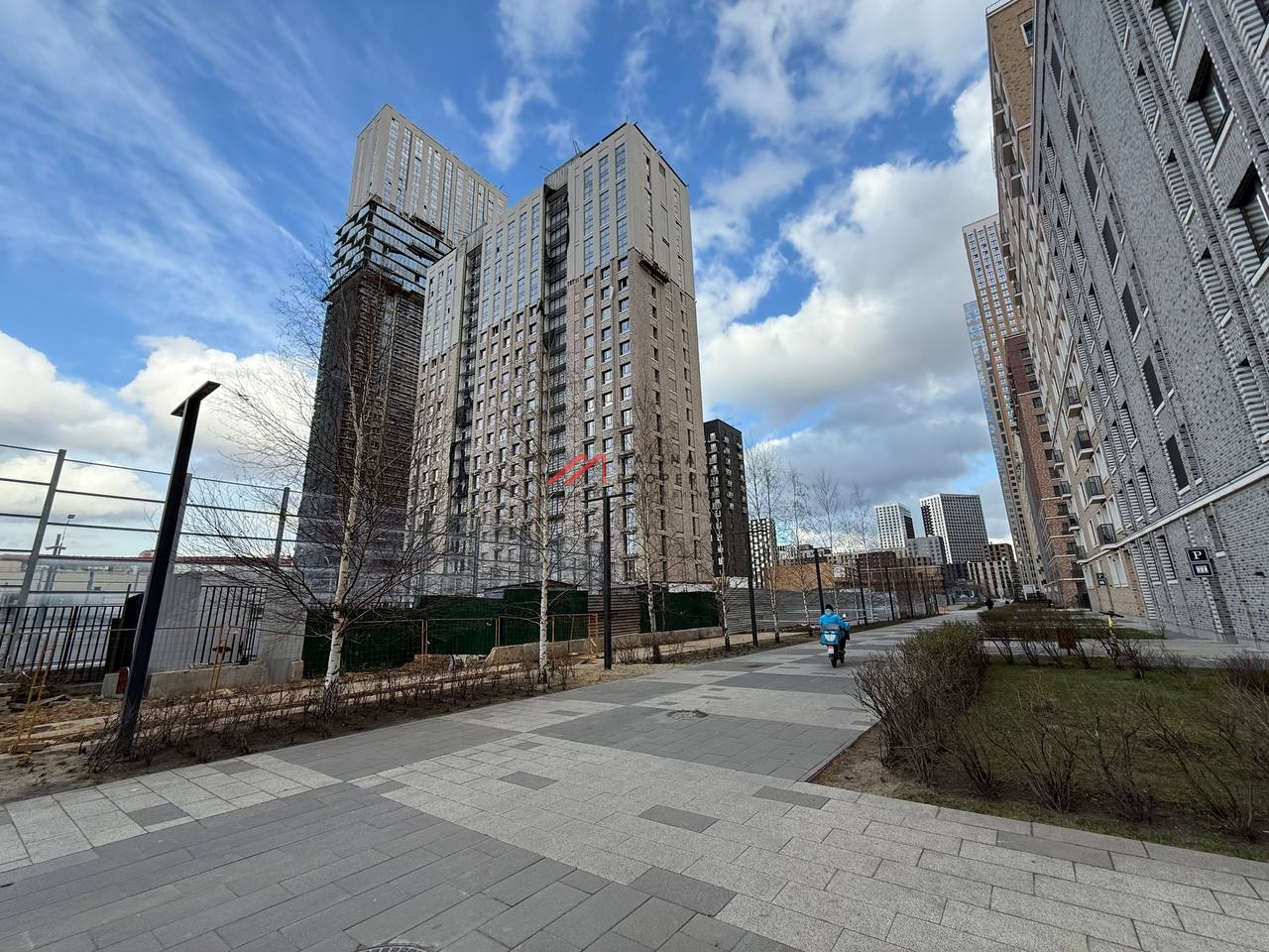 Продажа помещения с аптекой Неофарм в ЖК "Селигер Сити"