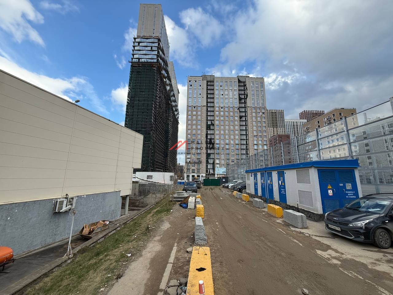 Продажа помещения с аптекой Неофарм в ЖК "Селигер Сити"