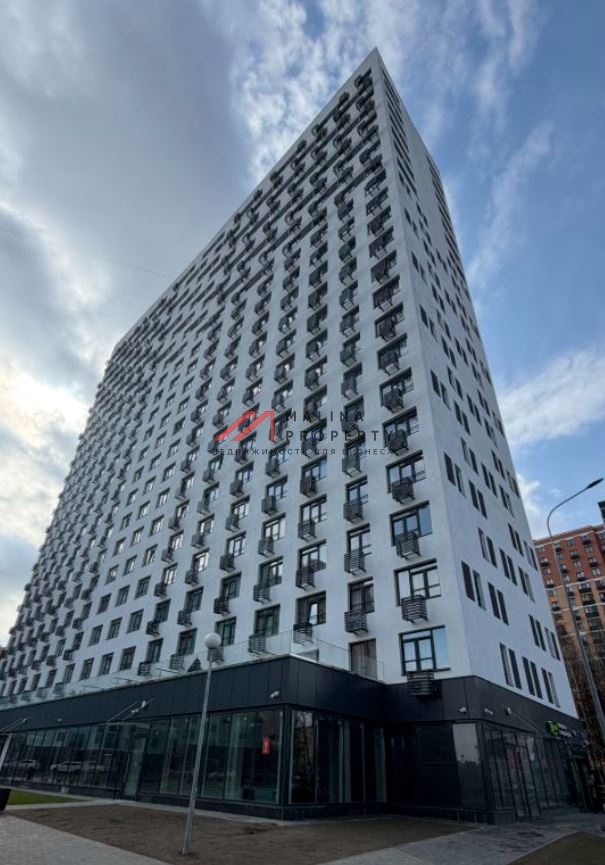 Продажа торгового помещения в  ЖК "Лучи"