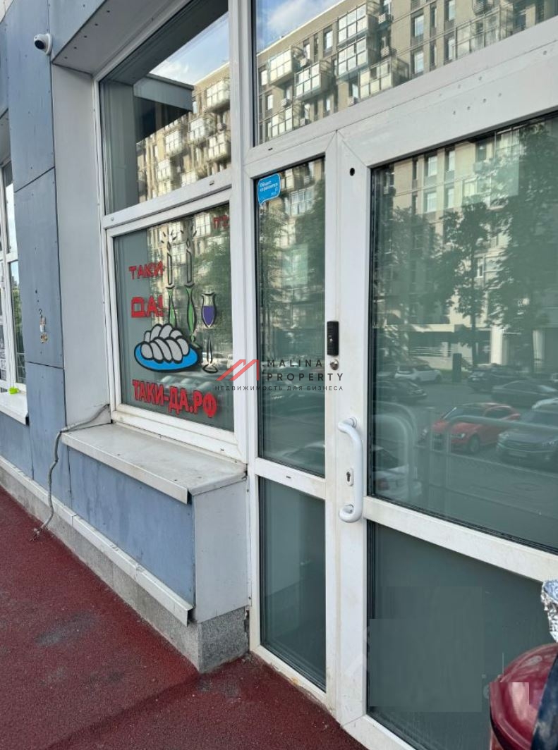 Продажа нежилого помещения в районе м. Аэропорт