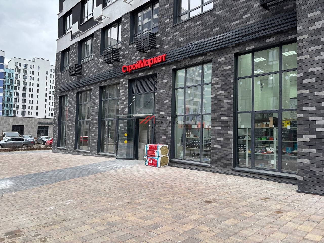 Продажа торгового помещения с арендатором в ЖК "Прокшино" 