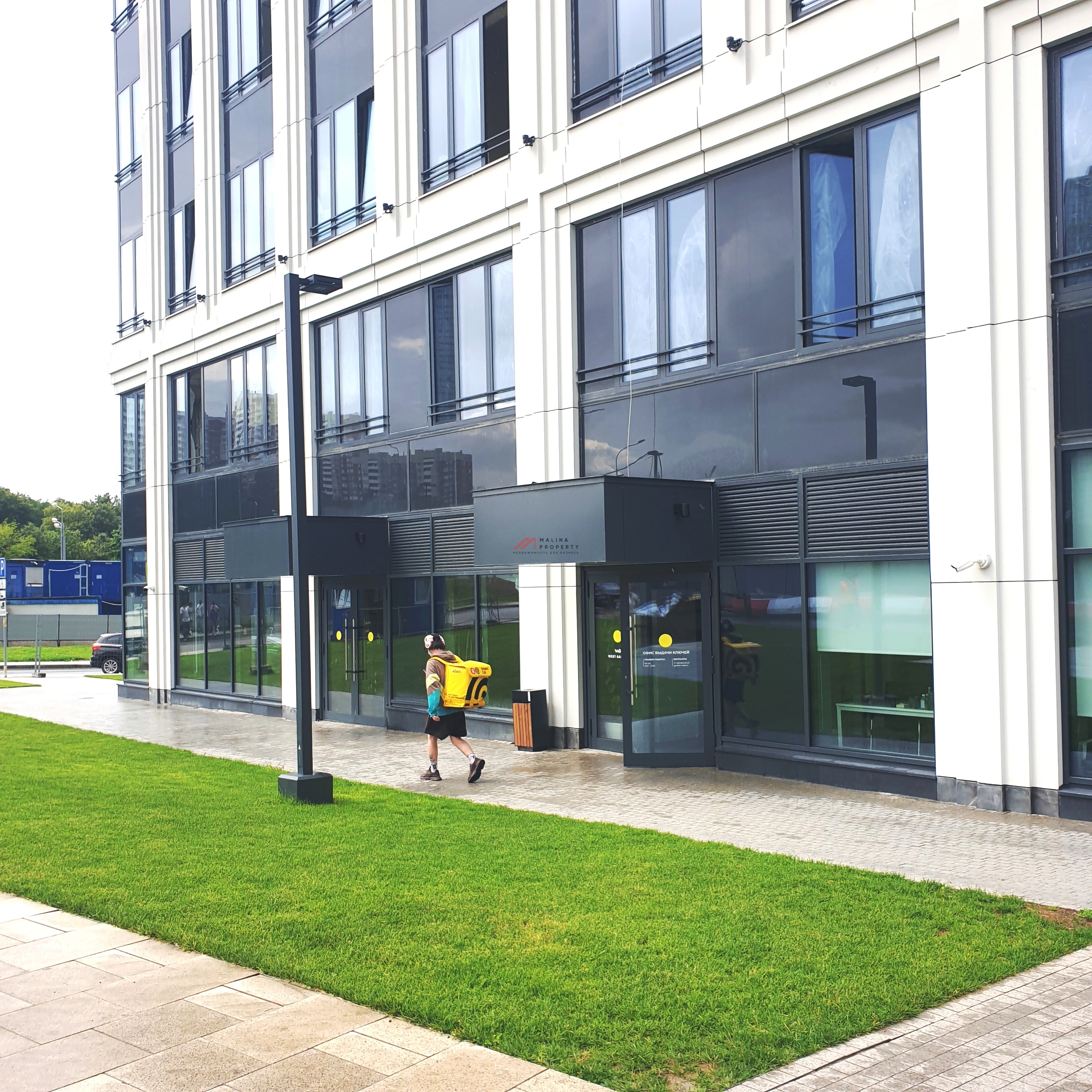 Аренда торгового помещения в ЖК "West Garden"