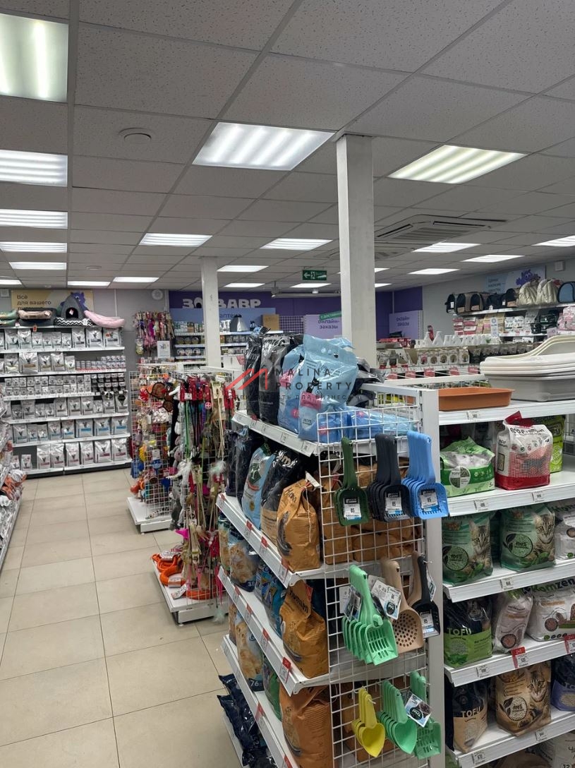 Продажа помещения с арендаторами на ул. Юных Ленинцев