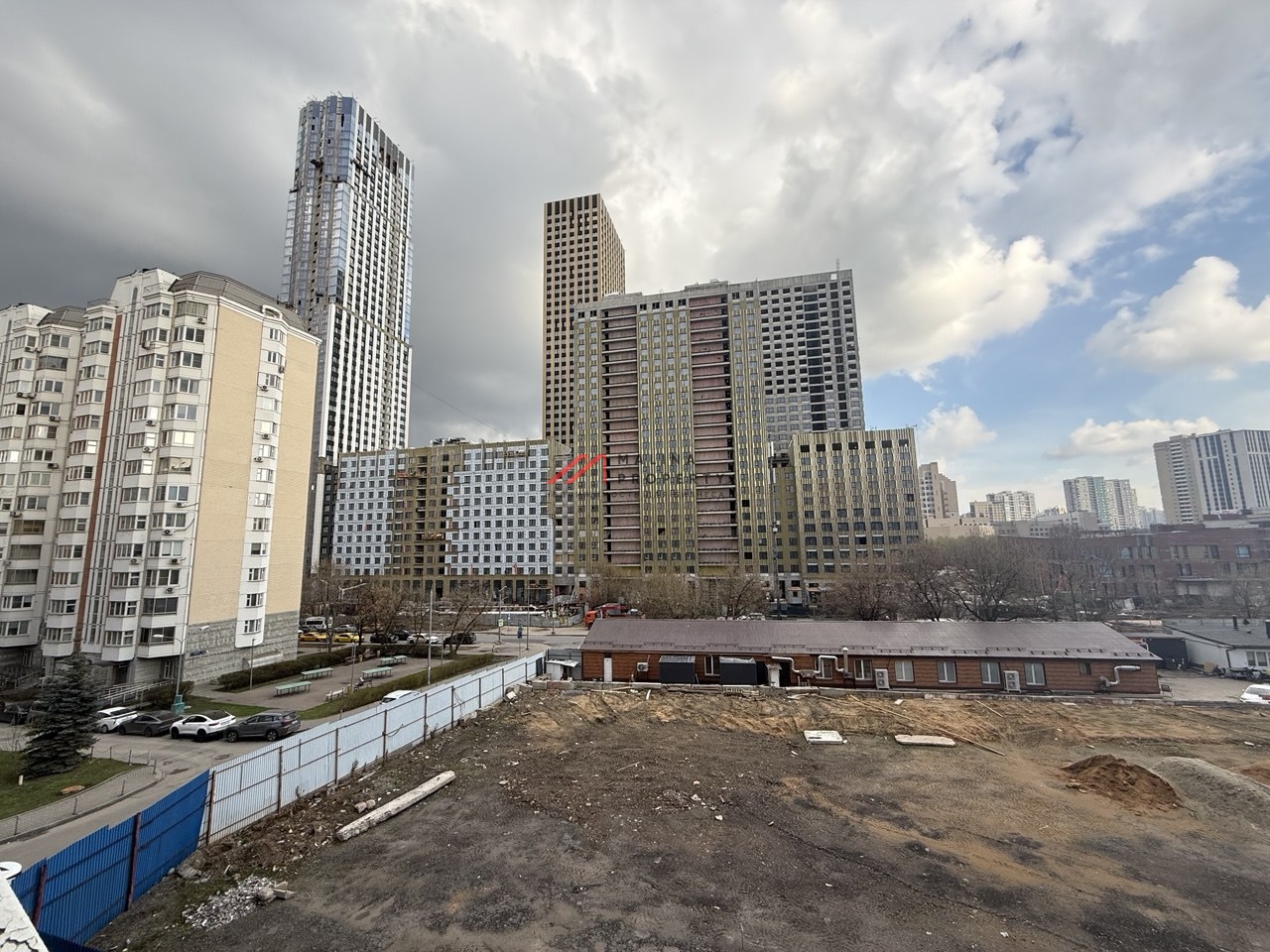 Продажа помещения в жилом комплексе level Мичуринский