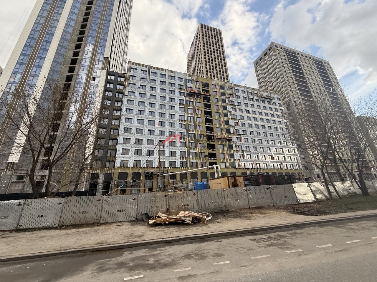 Продажа помещения в жилом комплексе level Мичуринский