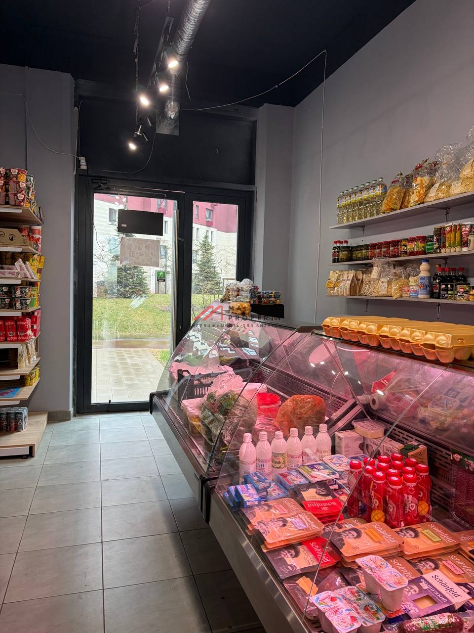 Продажа торгового помещения в ЖК "Новые Ватутинки" с минимаркетом