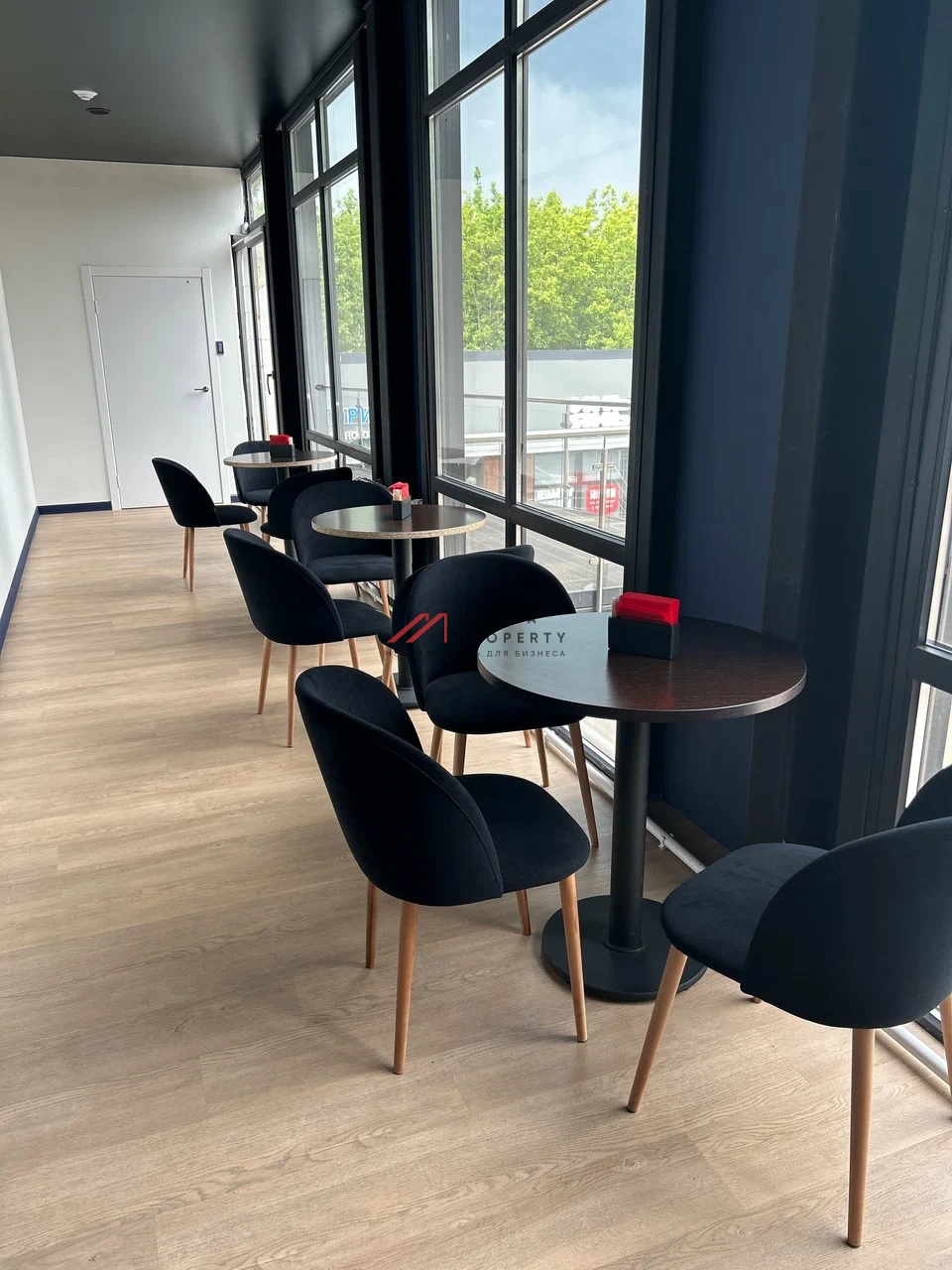 Продажа комплекса зданий с арендаторами в г. Чехов 